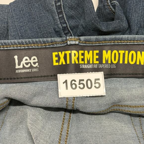 Lee Jeans Mens 44X32 Blue Actual 42X32 Extreme Motion Straight Tapered Stretch - Picture 9 of 9
